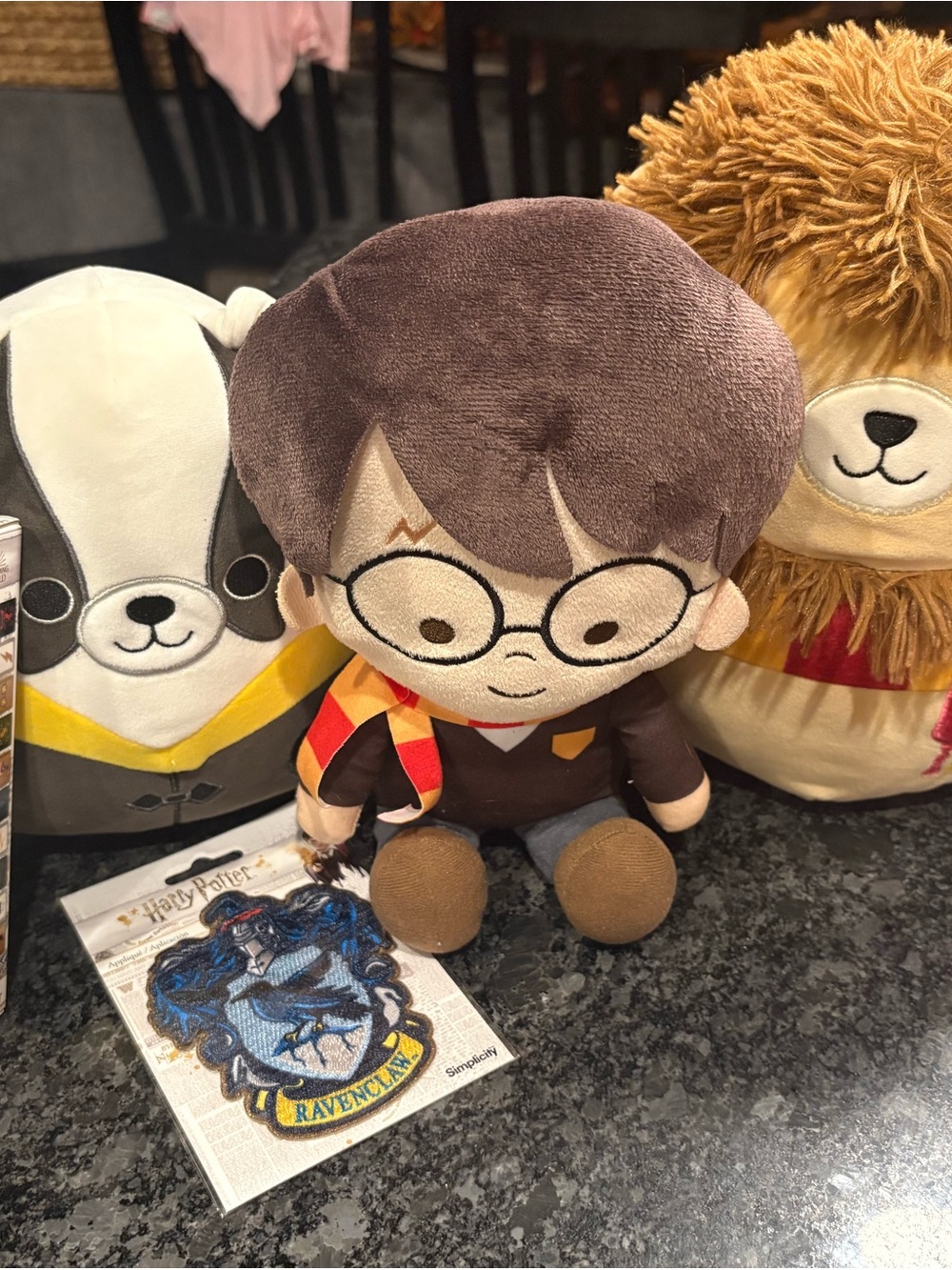 Multiple pieceWarner Bros. Harry Potter Plushes patch and key cap set incl.